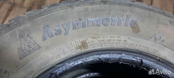 Kumho I'Zen RV Asymmetric 235/65 R17