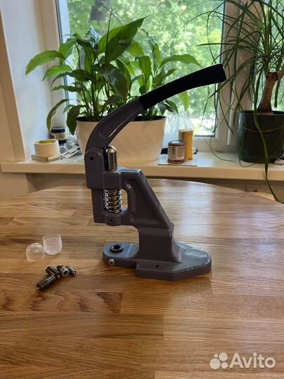 Пресс ручной тер-2 для кнопок