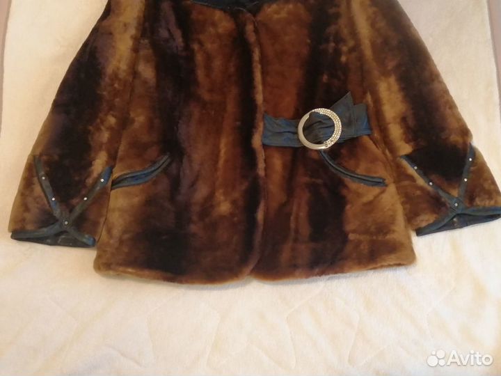 Полушубок (куртка) из мутона с норковым воротником