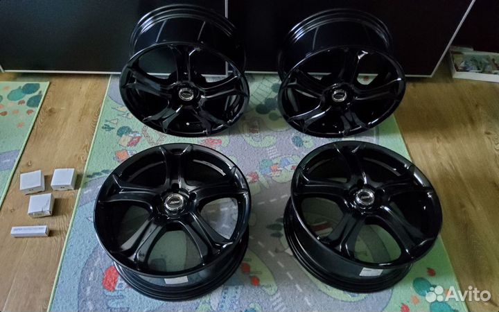 R17 Toyo Proxes S/T 235/45, PCD 5x112 DIA 73.1