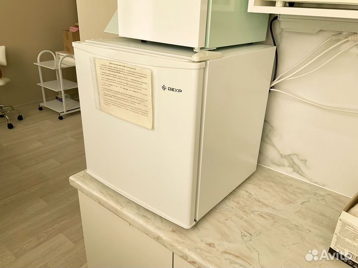 Холодильник dexp TF050D белый 45 литров