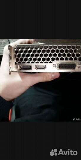Видеокарта GTX 1050 2gb