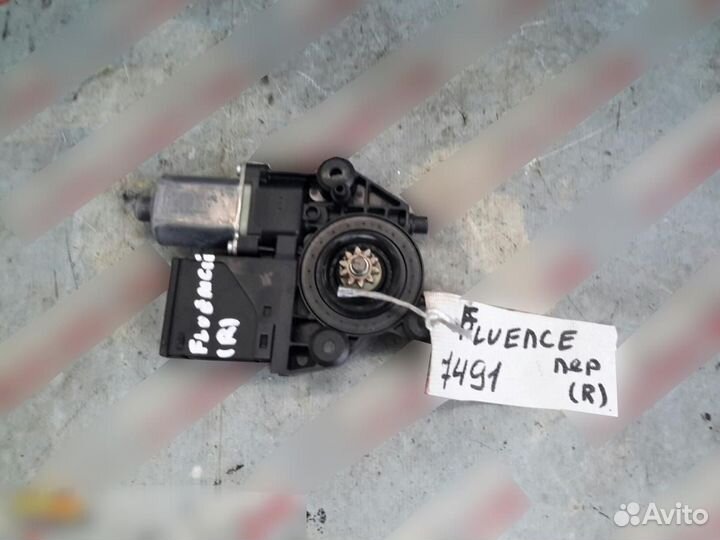 Моторчик стеклоподъемника Renault Fluence 2010