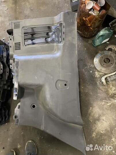 Обшивка багажника R/L Renault Duster с 2012 года