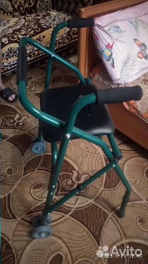 Ходунки для инвалидов