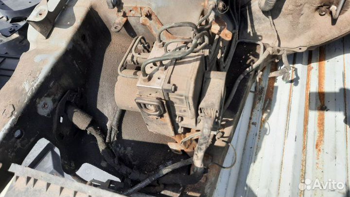 Блок управления abs Subaru Legacy BL5