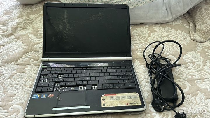 Разбитый ноутбук Packard bell на запчасти