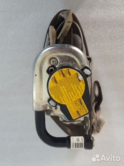 Ремень безопасности передний левый Toyota Camry