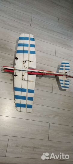 Радиоуправляемый самолет из EPP 1000мм