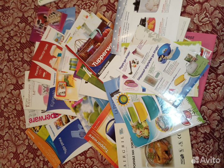 Книги и наклейки Tupperware