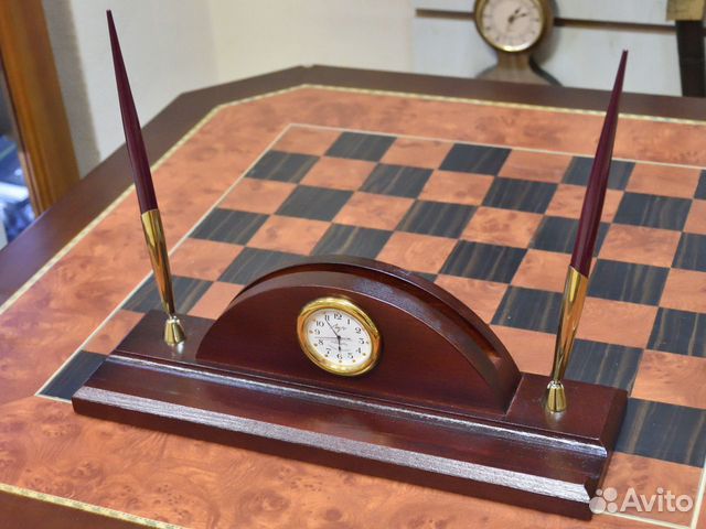Набор настольный с часами 