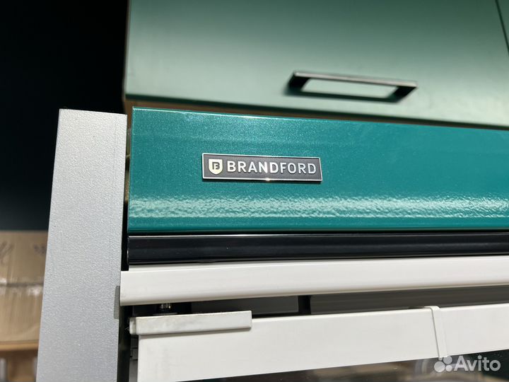 Горка холодильная Brandford Tesey Slim