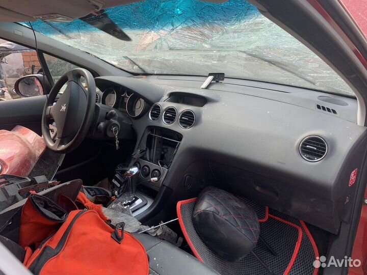 Салон (пластик) Peugeot 308 2007-2015г