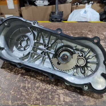 Крышка вариатора Honda Lead AF20 GW2 Japan