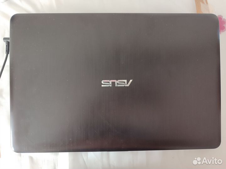 Ноутбук asus