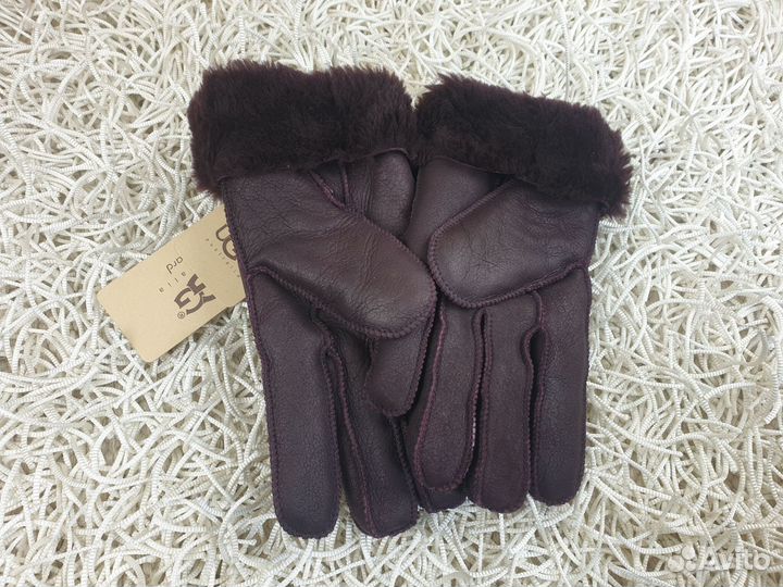 Перчатки UGG