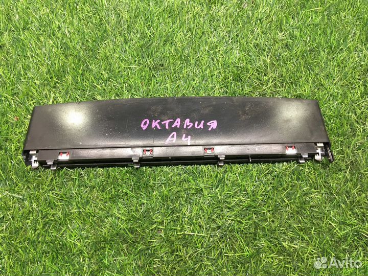 Фонарь стоп-сигнал Skoda Octavia (A4)