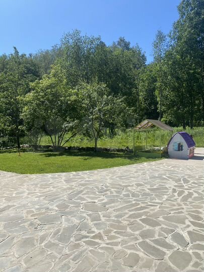 Коттедж 202 м² на участке 16 сот.