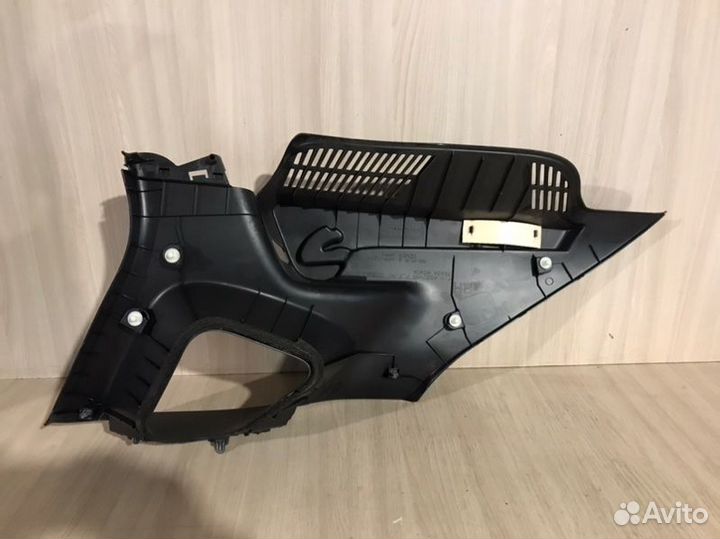 Обшивка салона задняя правая Nissan Ниссан Qashqai