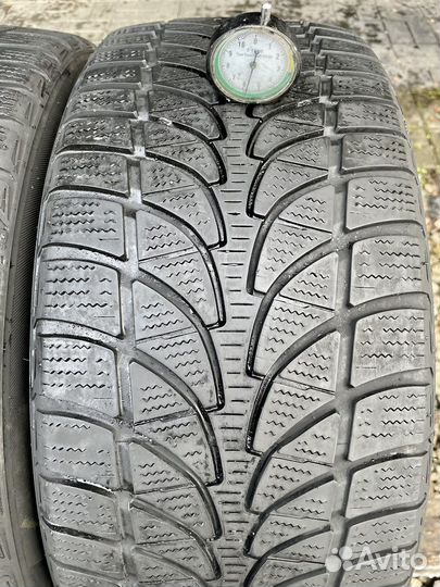 Bridgestone Blizzak LM-32 235/45 R18