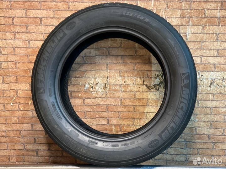 Michelin Latitude Alpin LA2 235/60 R18