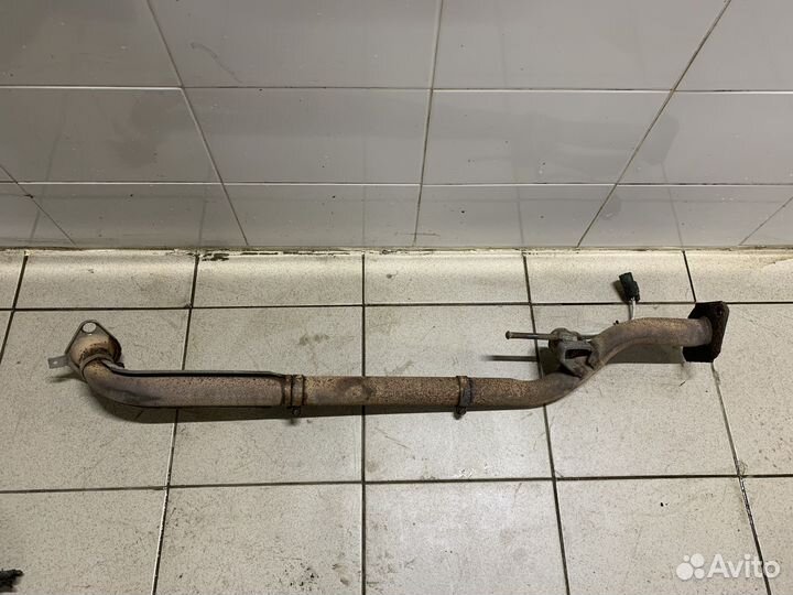 Приёмная труба на nissan almera n16