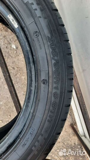 Accelera Beta 205/55 R16