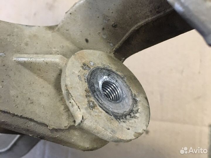 Кронштейн подрамника Skoda Octavia A5 (3296)