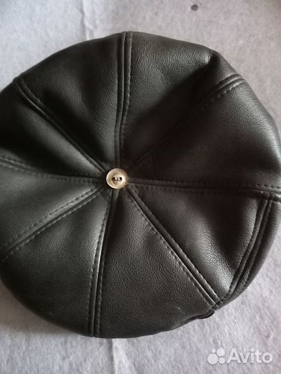 Мужская кожаная кепка