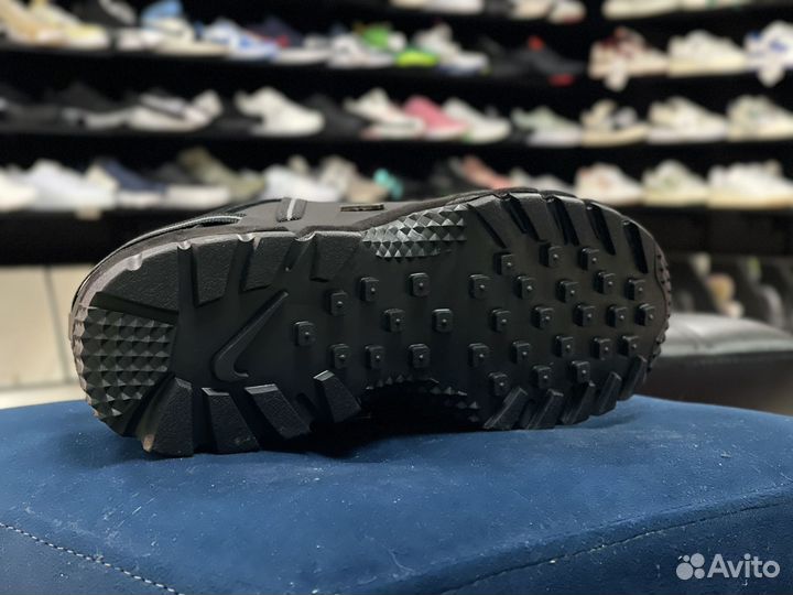 Кроссовки Nike Humaraa Air LX