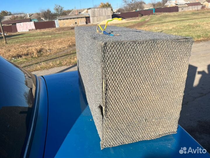 Сабвуфер jbl 1000