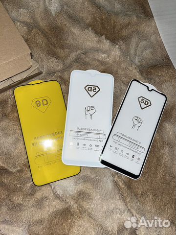 Защитное стекло на Honor 8S