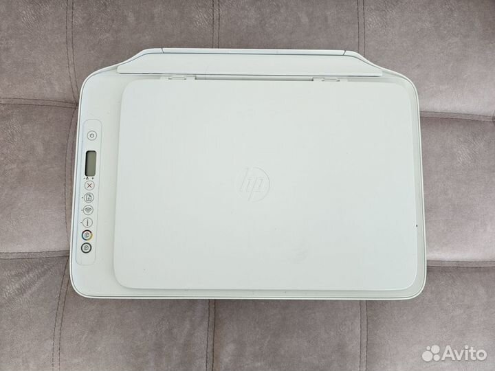 Мфу HP LaserJet 2710, цветной