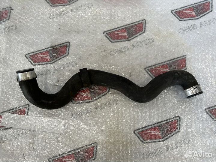 Патрубок радиатора верхний Мерседес W203