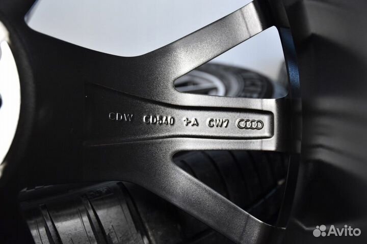 Оригинальные колеса Audi Q8 R22