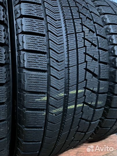 Bridgestone Blizzak VRX 235/55 R18 100Q