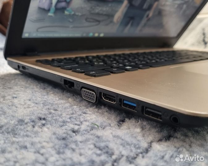 Игровой ноутбук asus i3/920MX/500ssd