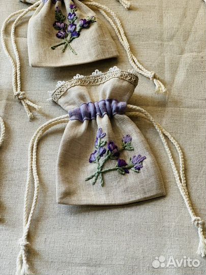 Мешочек льняной подарочный с ручной вышивкой