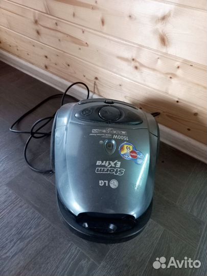 Пылесос LG Storm Extra 1500W