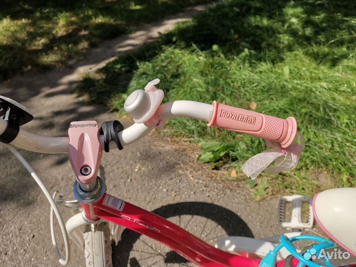 Велосипед для девочки Royal Baby 18