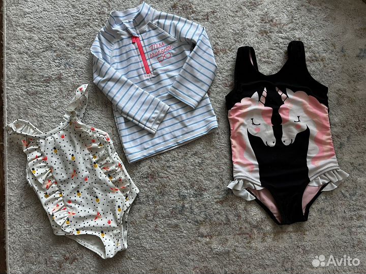 Купальники и кофта для плавания солнцезащитная