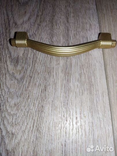 Ручки для шкафа