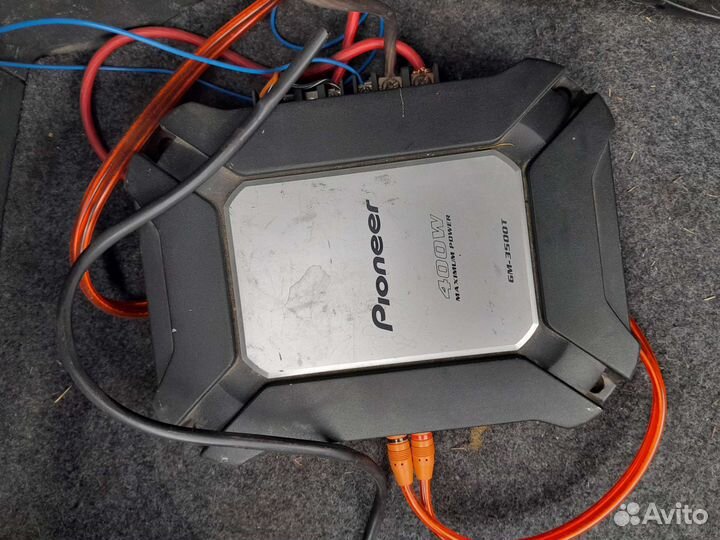 Сабвуфер Pioneer с усилителем
