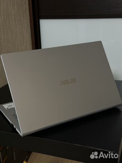 Ноутбук asus