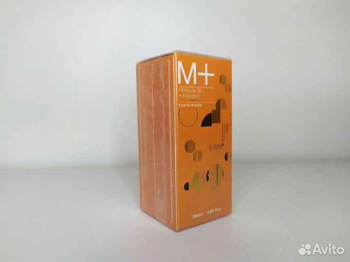 Escentric Molecules Molecule 01 + Mandarin