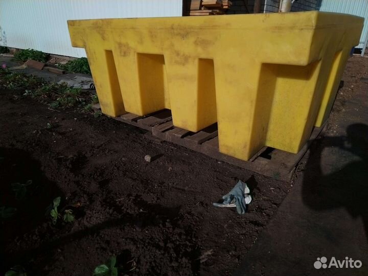 Емкость 1000 литров