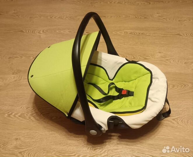 Детское кресло-люлька автомобильное