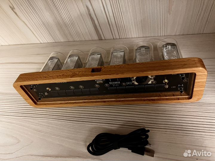 Часы в стиле ретро