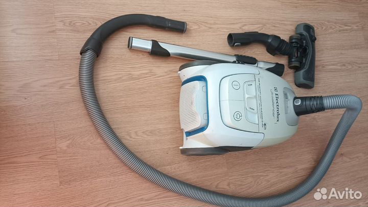 Пылесос Electrolux UltraSilencer