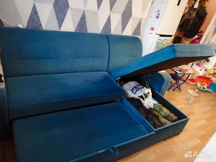 Большой угловой диван бу